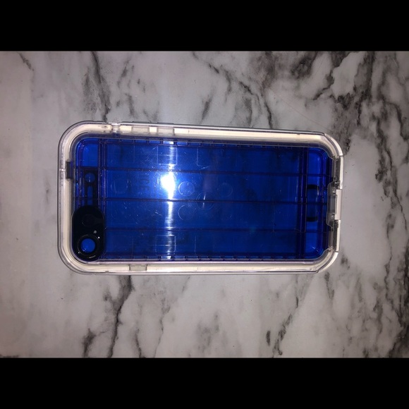 Waterproof iPhone cases - Picture 5 of 13